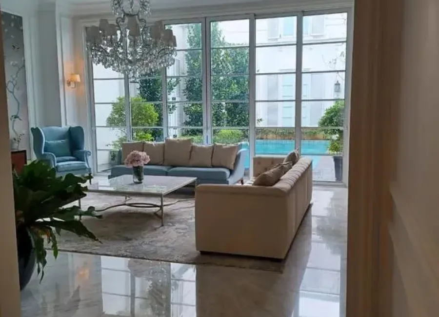 Billionaire's Agent - Dijual Rumah 3 Lantai di Jl.Lombok, Menteng Jakarta Pusat 