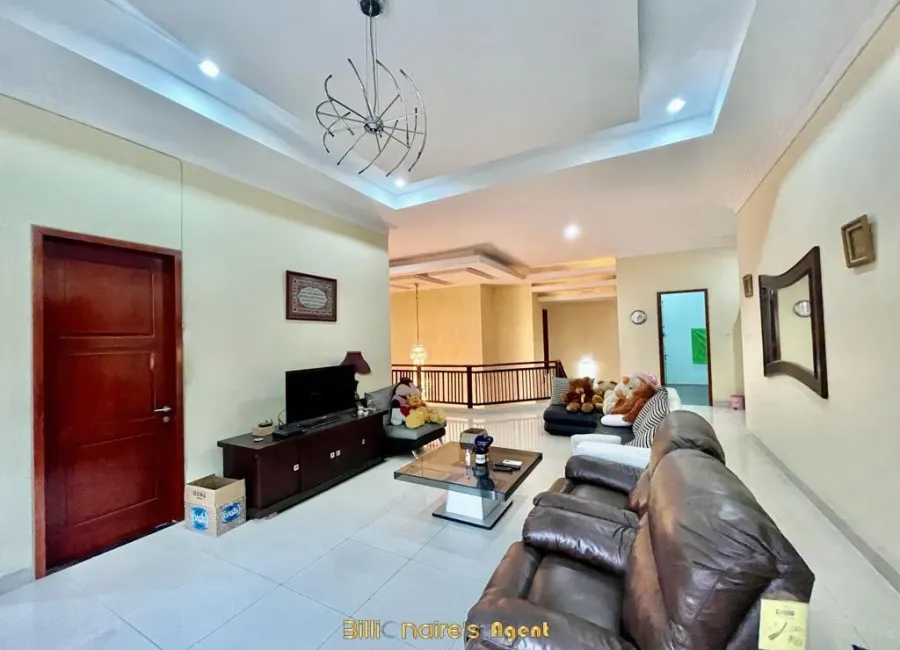 Billionaire's Agent - Dijual Rumah LUXURY 2 Lantai  di Menteng, Jakarta Pusat