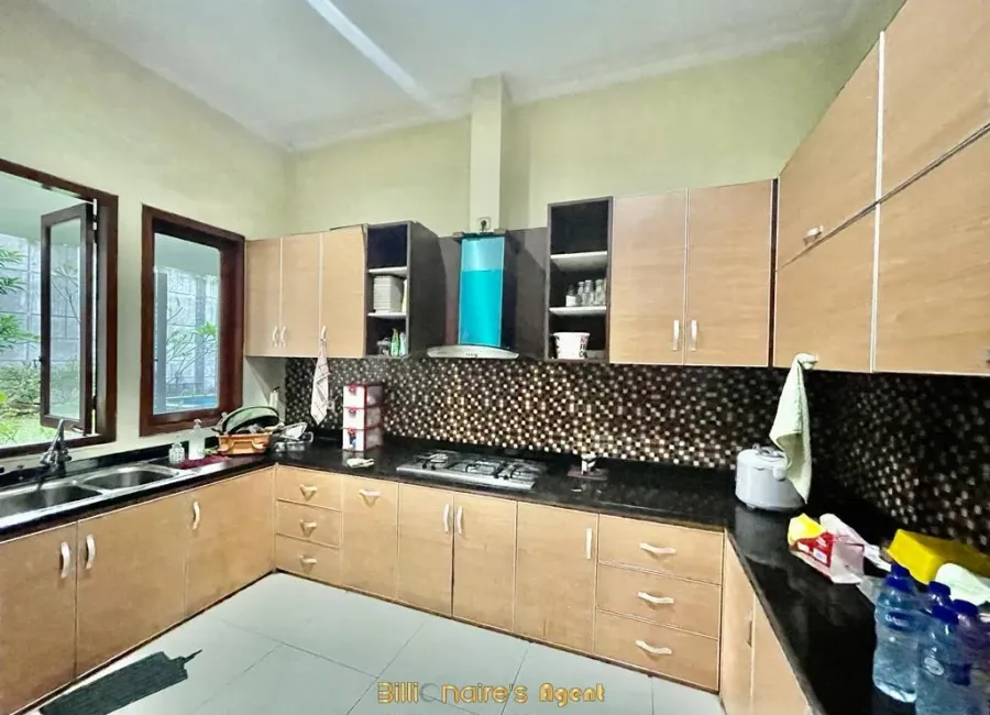 Billionaire's Agent - Dijual Rumah LUXURY 2 Lantai  di Menteng, Jakarta Pusat