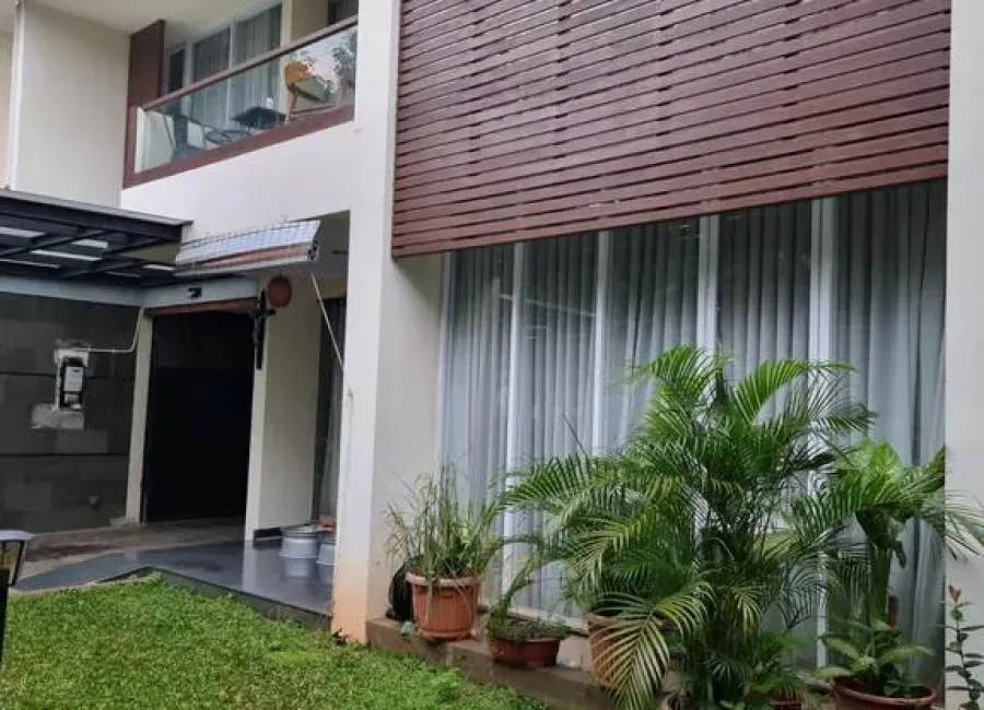 Billionaire's Agent - Photo 2024 07 31 17 28 48 Copy 1