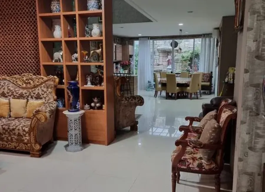 Billionaire's Agent - Photo 2024 07 31 17 28 51 Copy