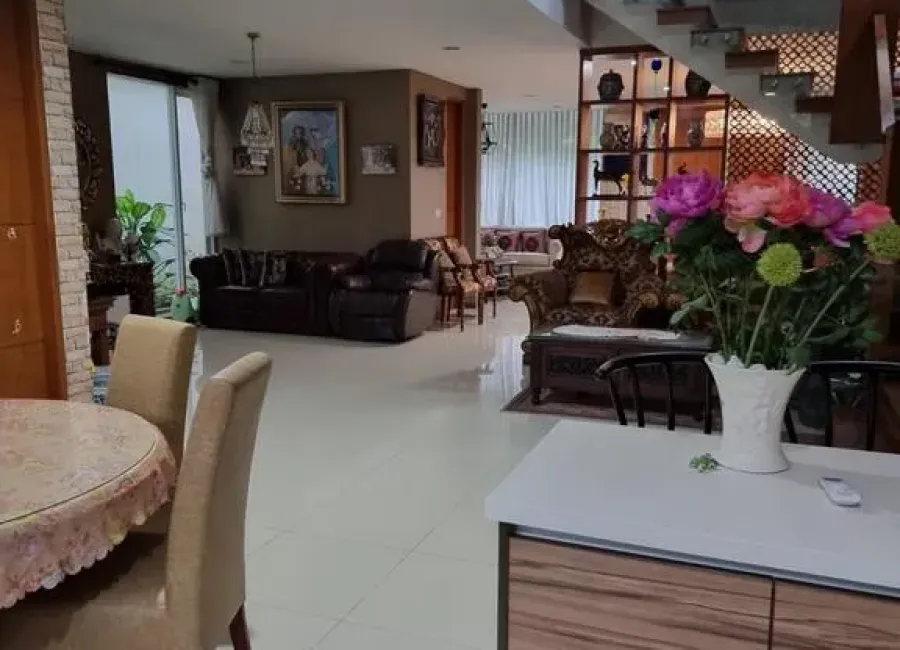 Billionaire's Agent - Photo 2024 07 31 17 28 51 2 Copy