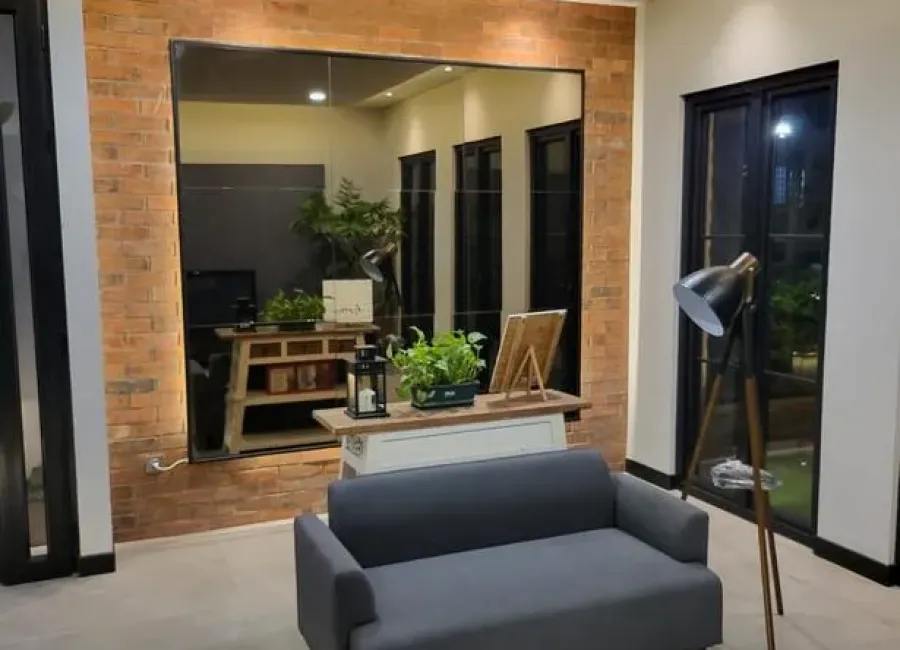 Billionaire's Agent - Photo 2024 12 13 18 08 34 2 Copy