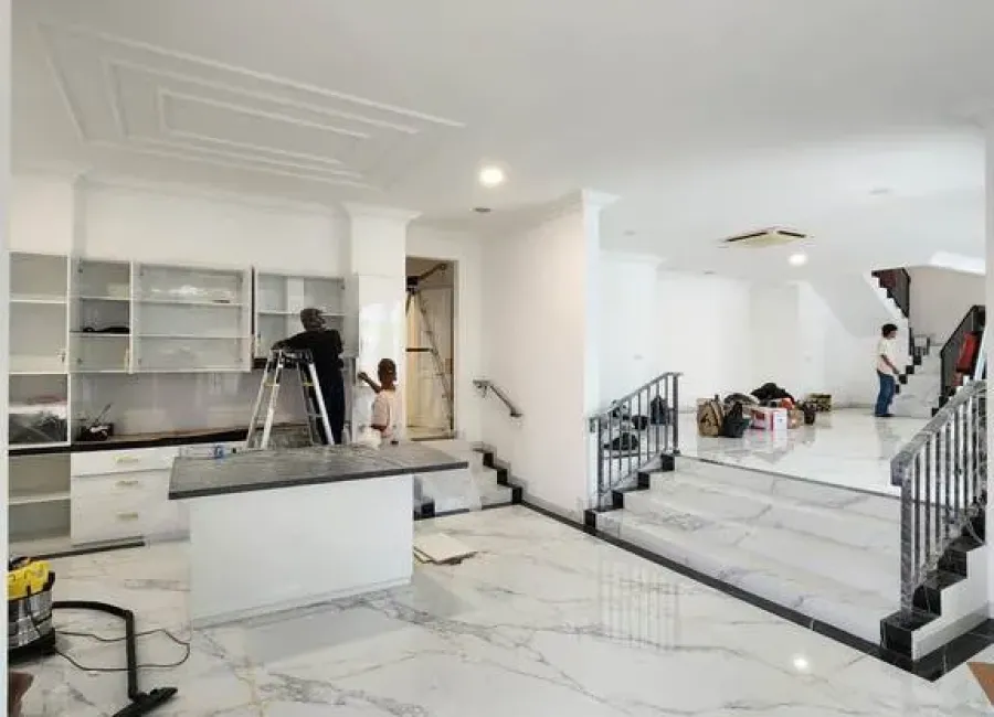 Billionaire's Agent - Dijual Rumah Full Renovasi Hoek di Pondok Indah, Jakarta Selatan