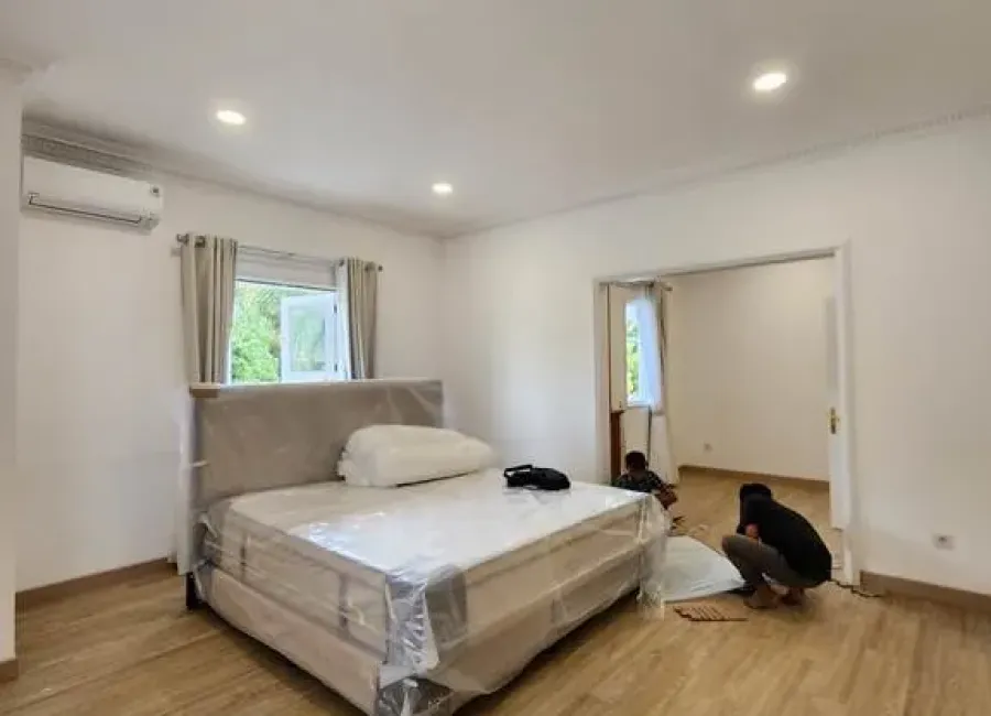 Billionaire's Agent - Dijual Rumah Full Renovasi Hoek di Pondok Indah, Jakarta Selatan