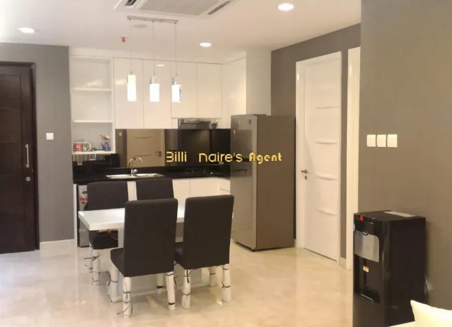 Billionaire's Agent - Photo 2025 04 11 17 16 31 1 Copy
