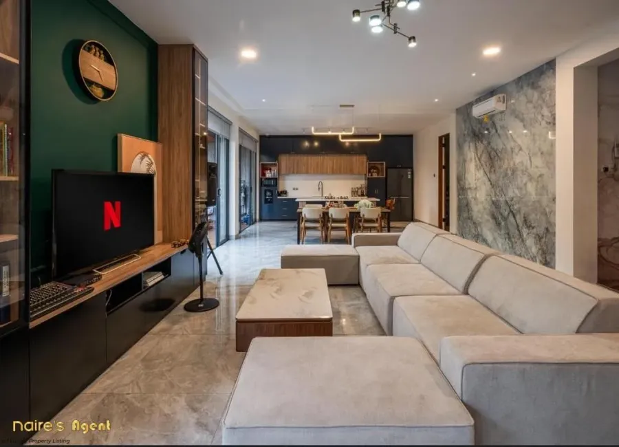 Billionaire's Agent - Photo 2025 08 15 18 31 37 Copy