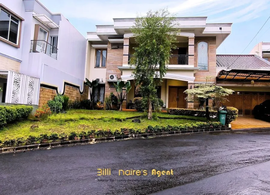 Billionaire's Agent - Photo 2025 11 26 11 39 34 Copy