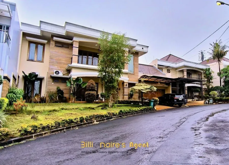 Rumah Jati Padang - Panorama Town House