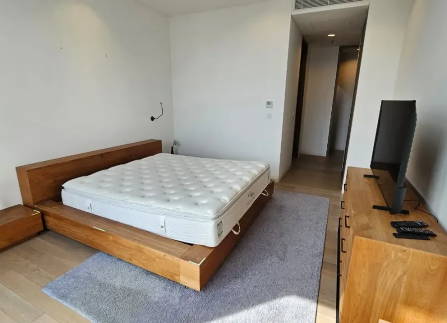 Billionaire's Agent - Photo 2025 12 08 12 26 14 1