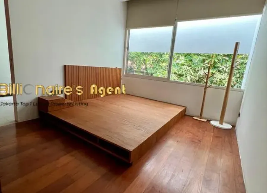 Billionaire's Agent - Photo 2025 12 11 18 42 37 1 Copy