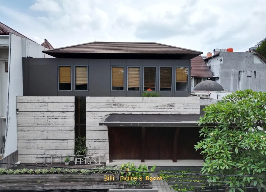 Dijual Rumah 3 Lantai Full Furnished Modern Topis Kontemporer di Jl. Panglima Polim, Kebayoran Baru, Jakarta Selatan