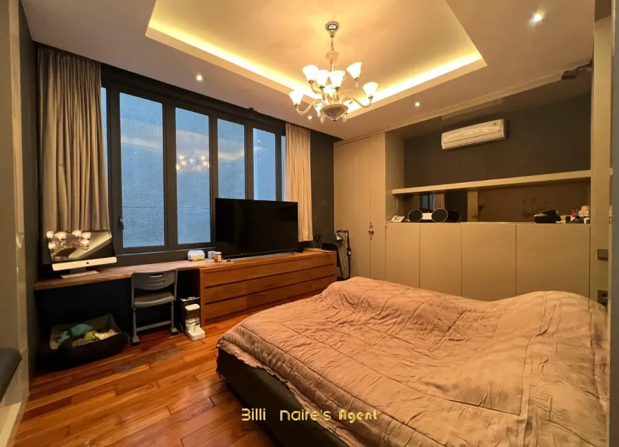 Billionaire's Agent - Photo 2026 01 13 13 18 29 1 Copy