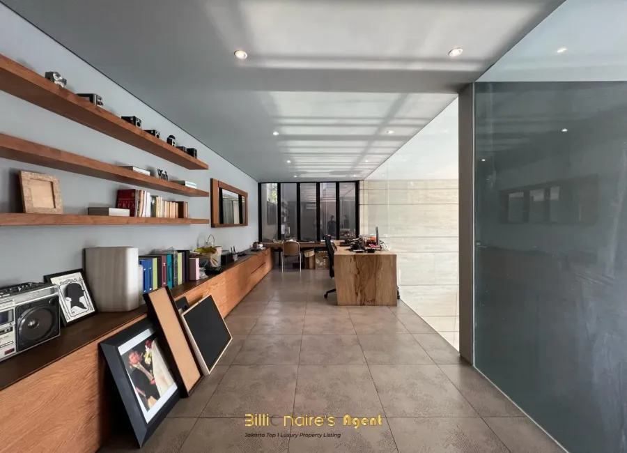 Billionaire's Agent - Photo 2026 01 13 13 18 31 Copy