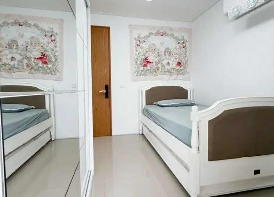 Billionaire's Agent - Dijual Rumah 3 Lantai di Jl. H.Naimun Pondok Pinang, Jakarta Selatan