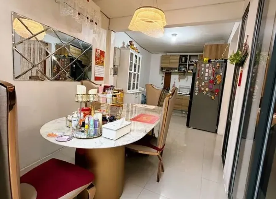 Billionaire's Agent - Dijual Rumah 3 Lantai di Jl. H.Naimun Pondok Pinang, Jakarta Selatan