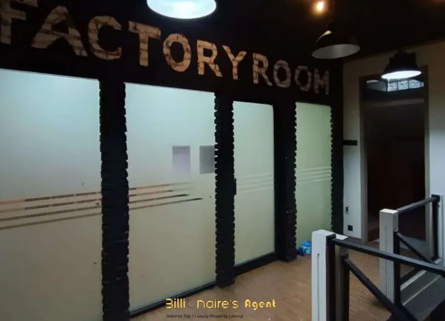 Billionaire's Agent - Dijual Cepat Rumah Usaha  di JL PELAJAR PEJUANG 45, Lengkong, Bandung