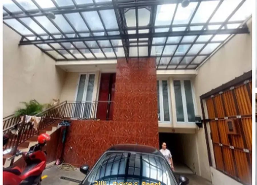Billionaire's Agent - Dijual Rumah di Dekat MRT di Cipete, Jakarta Selatan