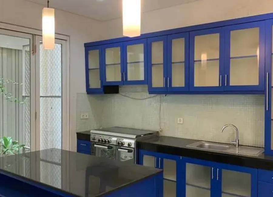 Billionaire's Agent - Disewakan Rumah 5 Kamar di Jl.Ciniru, Kebayoran Baru, Jakarta Selatan