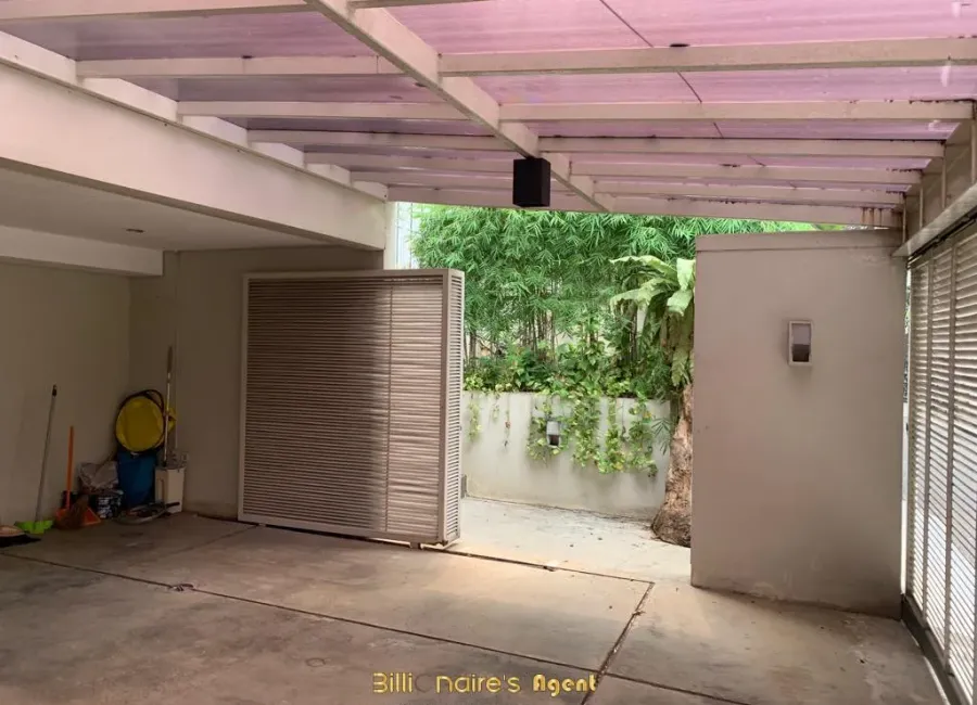 Billionaire's Agent - Disewakan Rumah 5 Kamar di Jl.Ciniru, Kebayoran Baru, Jakarta Selatan