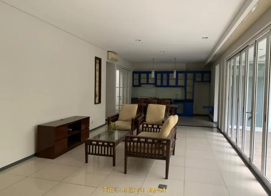 Billionaire's Agent - Disewakan Rumah 5 Kamar di Jl.Ciniru, Kebayoran Baru, Jakarta Selatany