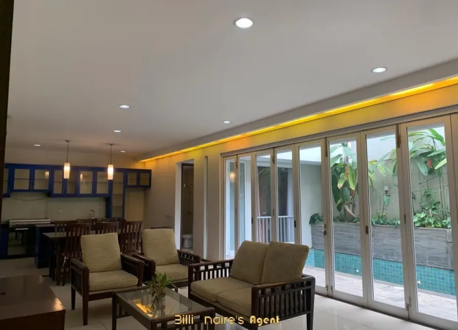 Billionaire's Agent - Disewakan Rumah 5 Kamar di Jl.Ciniru, Kebayoran Baru, Jakarta Selatan