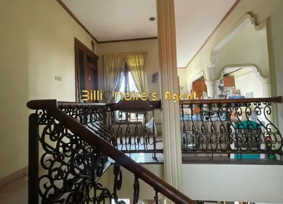 Dijual Rumah Bisa untuk Kantor di Jl. Pertanian ,Lebak Bulus Jakarta