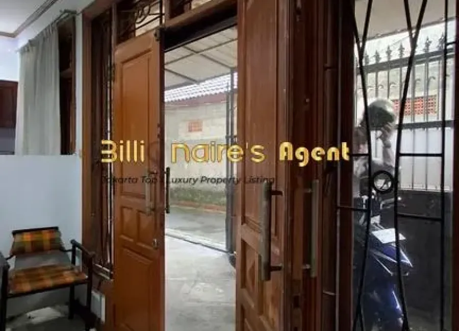 Dijual Rumah Bisa untuk Kantor di Jl. Pertanian ,Lebak Bulus Jakarta