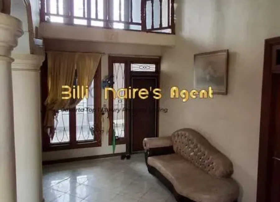 Dijual Rumah Bisa untuk Kantor di Jl. Pertanian ,Lebak Bulus Jakarta