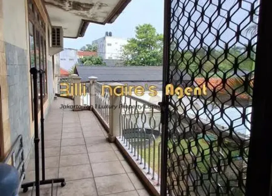 Dijual Rumah Bisa untuk Kantor di Jl. Pertanian ,Lebak Bulus Jakarta