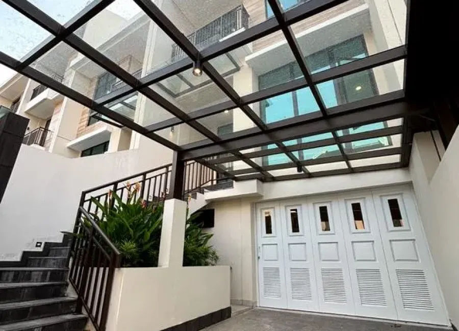 Billionaire's Agent - Disewakan Townhouse 3 Lantai Brand New di Pondok Indah Townhouse Jakarta