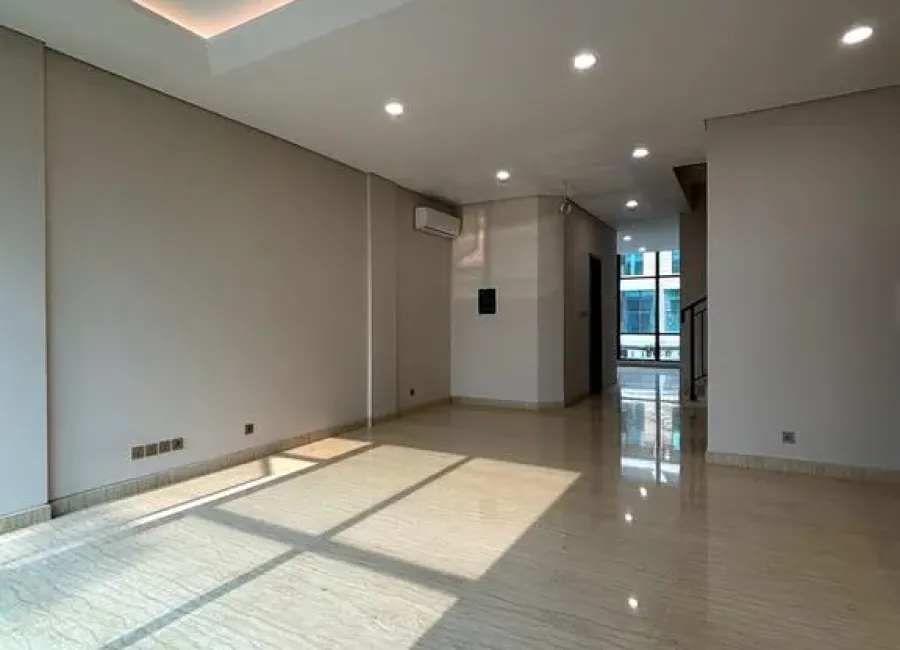 Billionaire's Agent - Disewakan Townhouse 3 Lantai Brand New di Pondok Indah Townhouse Jakarta