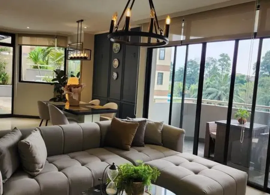 Billionaire's Agent - Dijual Apartemen 3 Kamar Renov di BEVERLY TOWER Condominium, Jakarta