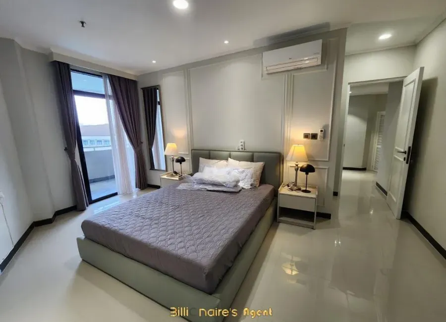 Billionaire's Agent - Disewakan Apartemen 3 Kamar di Beverly Tower TB Simatupang