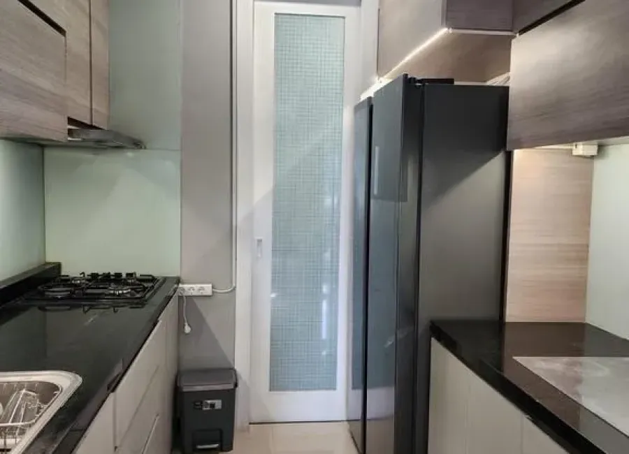 Billionaire's Agent - Dijual Apartemen 3 Kamar Renov di BEVERLY TOWER Condominium, Jakarta