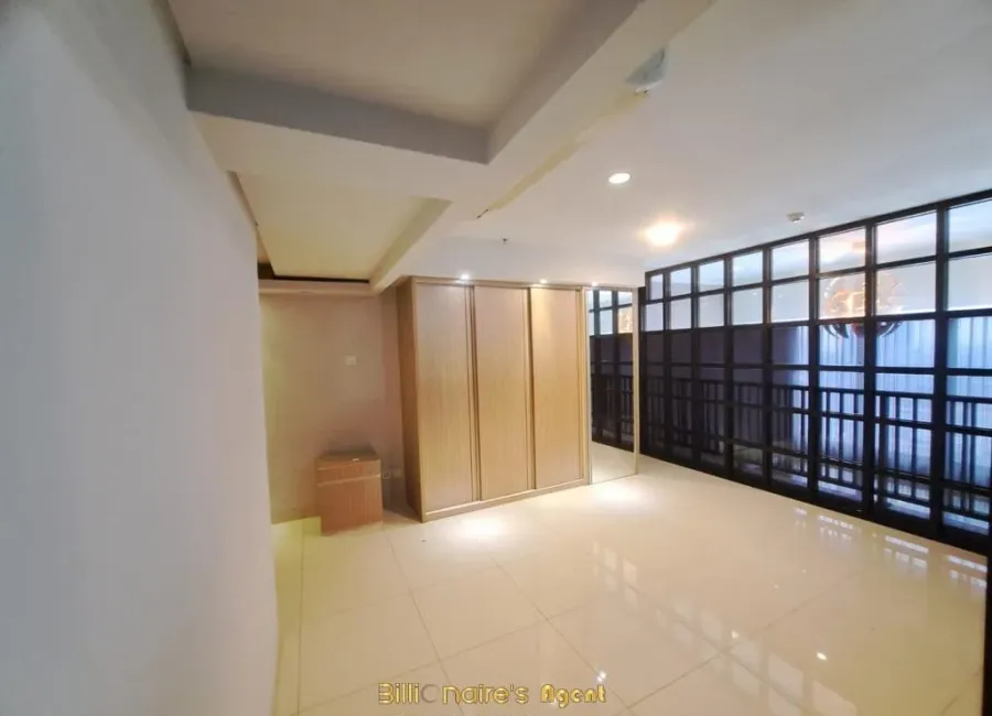 Billionaire's Agent - Dijual Ruang Kantor 97 m² di SOHO Pancoran Jakarta Selatan
