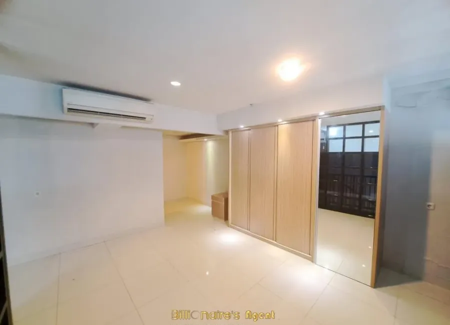 Billionaire's Agent - Dijual Ruang Kantor 97 m² di SOHO Pancoran Jakarta Selatan