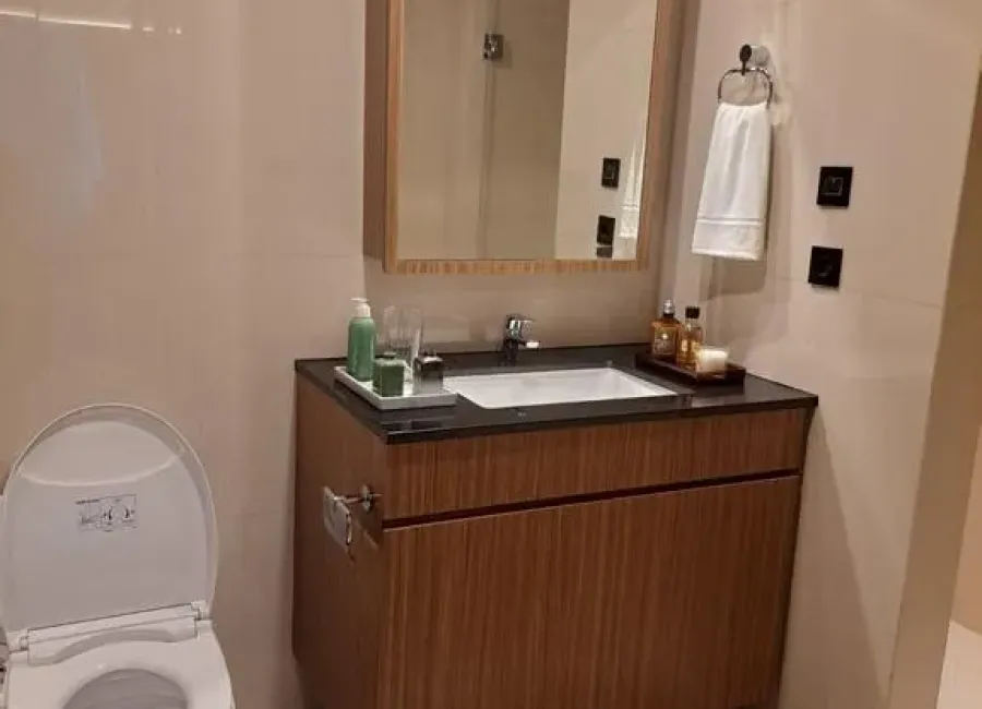 Billionaire's Agent - Dijual Apartemen 2 Kamar LUXURY Furnish di Branz MEGA Kuningan Jakarta