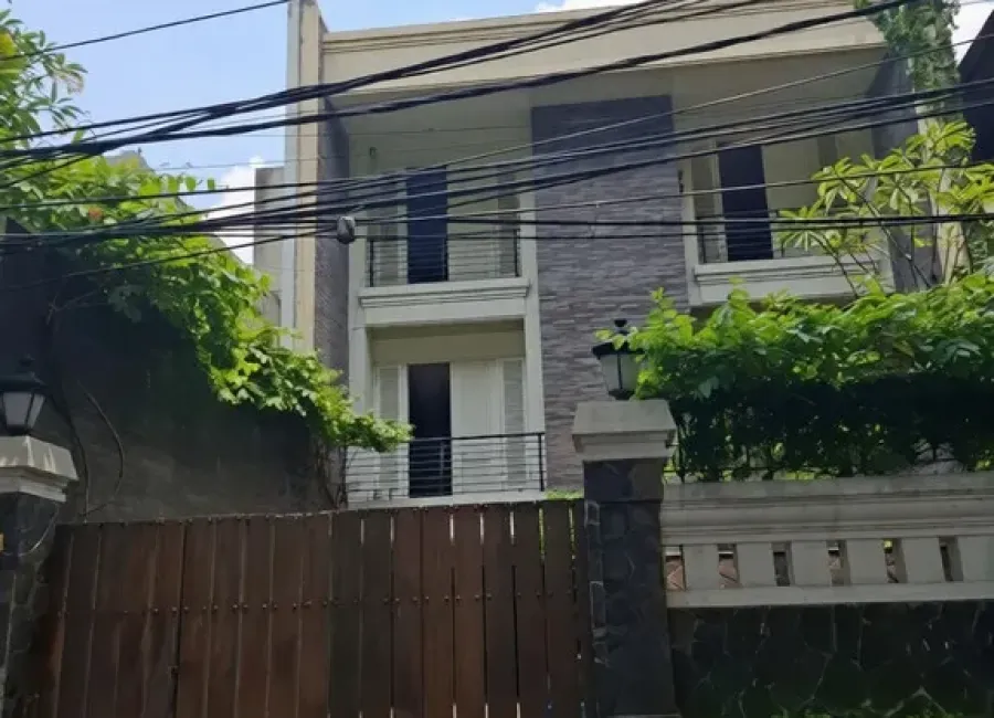 Billionaire's Agent - Dijual Rumah 2 Lantai Modern Minimalis di Menteng Jakarta Pusat