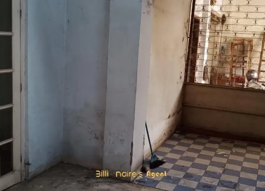 Billionaire's Agent - Dijual Rumah Hitung Tanah Lingkungan Nyaman di Menteng, Jakarta Pusat