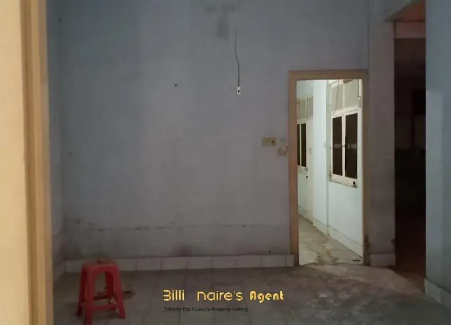 Billionaire's Agent - Dijual Rumah Hitung Tanah Lingkungan Nyaman di Menteng, Jakarta Pusat