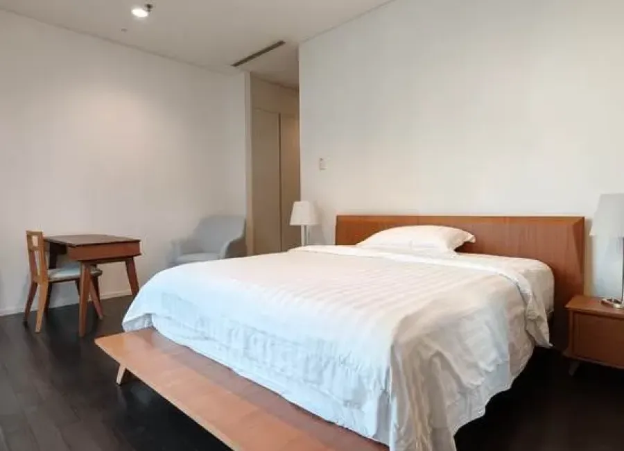 Billionaire's Agent - Dijual Apartemen 3 Kamar di EAST TOWER-VERDE ONE Kuningan Jakarta