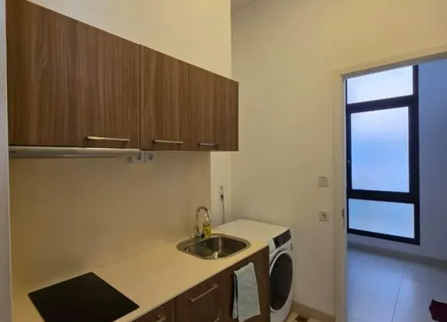 Billionaire's Agent-Disewakan Apartemen 3 Kamar Tidur di Le Parc Residence Jakarta Pusat