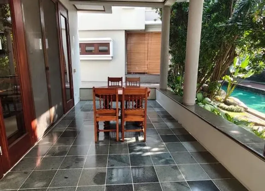 Billionaire's Agent - Disewa Rumah 3 Lantai VERANDA I PRIVATE VILLA CIPETE Jakarta Selatan
