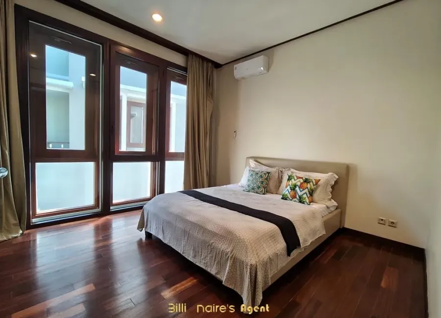 Billionaire's Agent - Disewa Rumah 3 Lantai VERANDA I PRIVATE VILLA CIPETE Jakarta Selatan