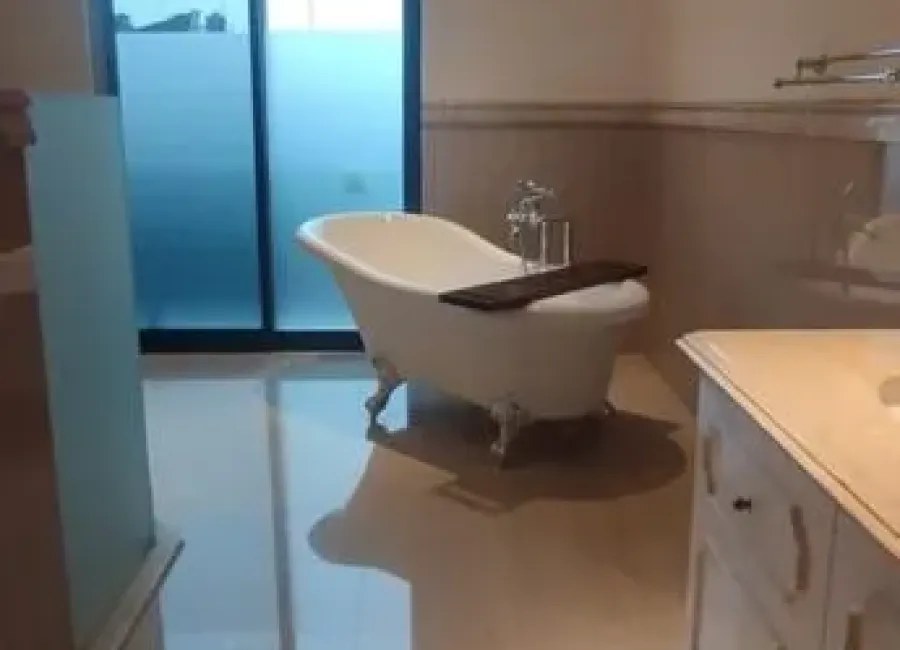 Disewa Compound House 3 Kamar di THE ABBEY Kemang Jakarta Selatan