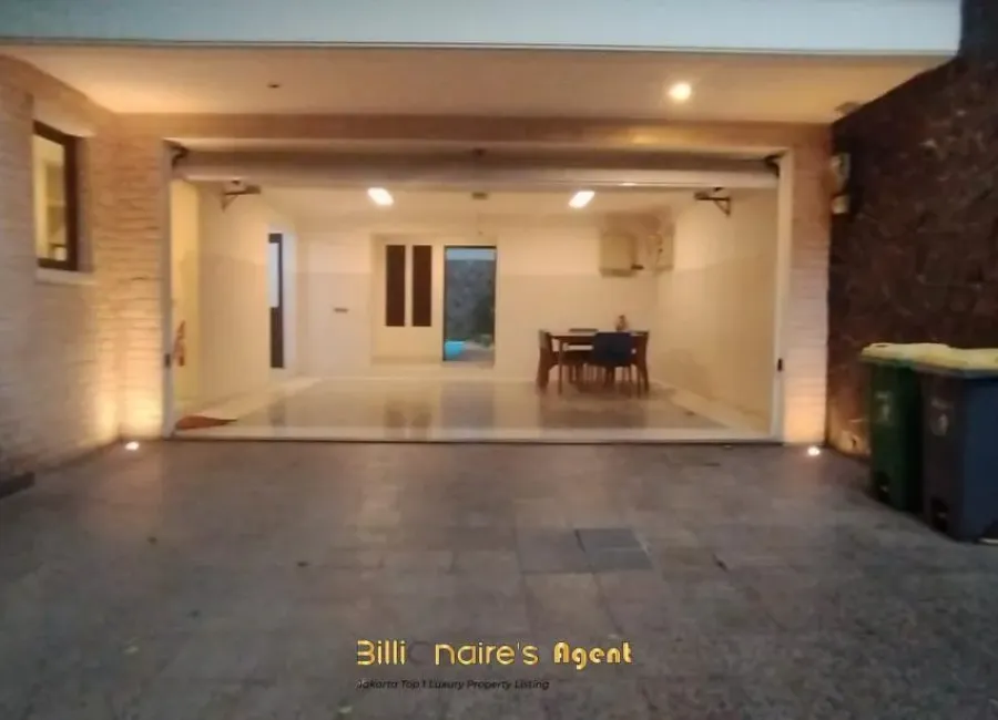 Disewa Compound House 3 Kamar di THE ABBEY Kemang Jakarta Selatan
