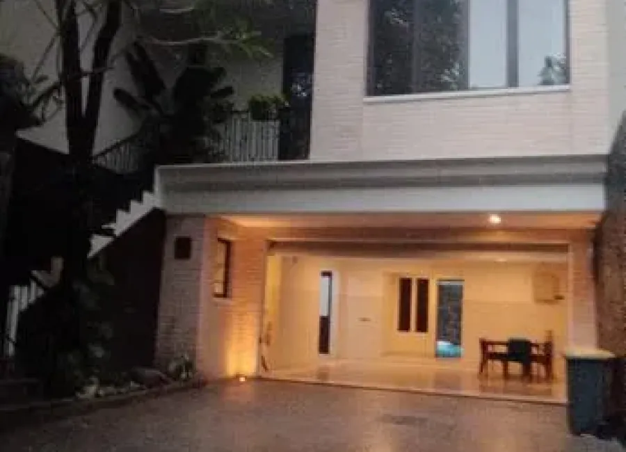 Disewa Compound House 3 Kamar di THE ABBEY Kemang Jakarta Selatan