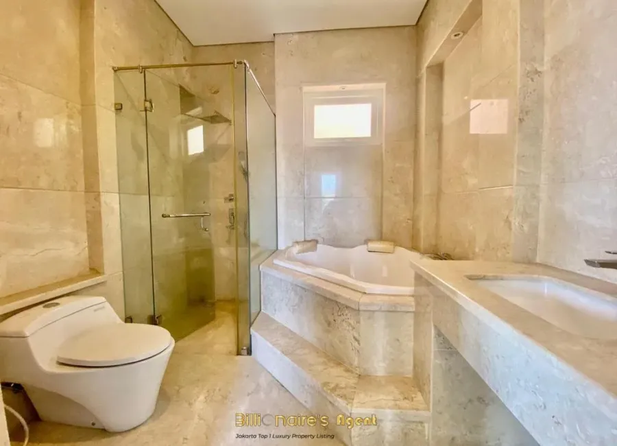 Billionaire's Agent - Dijual Rumah 3 Lantai Mewah di Gandaria Lokasi Premium Kebayoran Baru