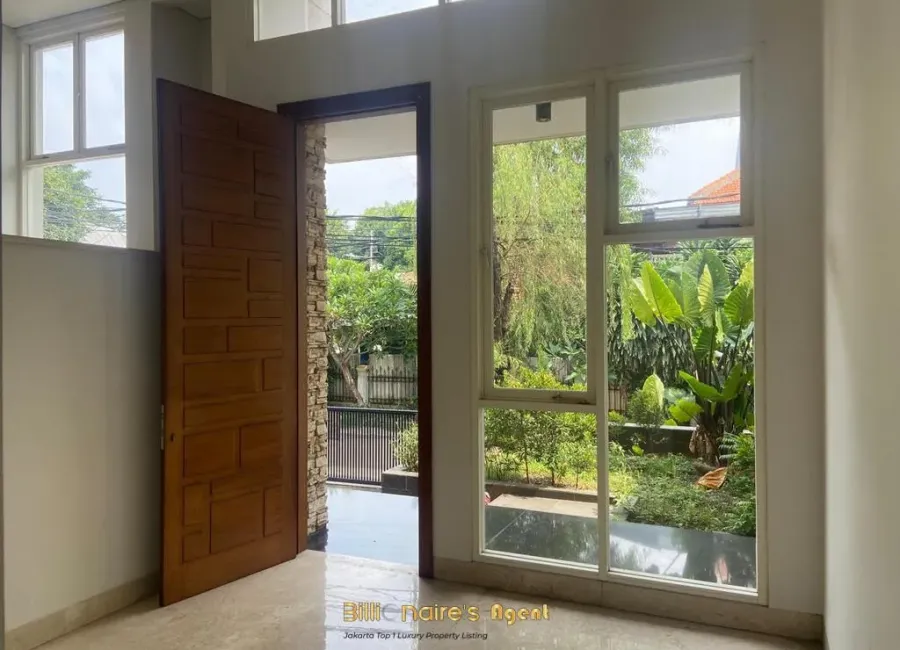 Billionaire's Agent - Dijual Rumah 3 Lantai Mewah di Gandaria Lokasi Premium Kebayoran Baru